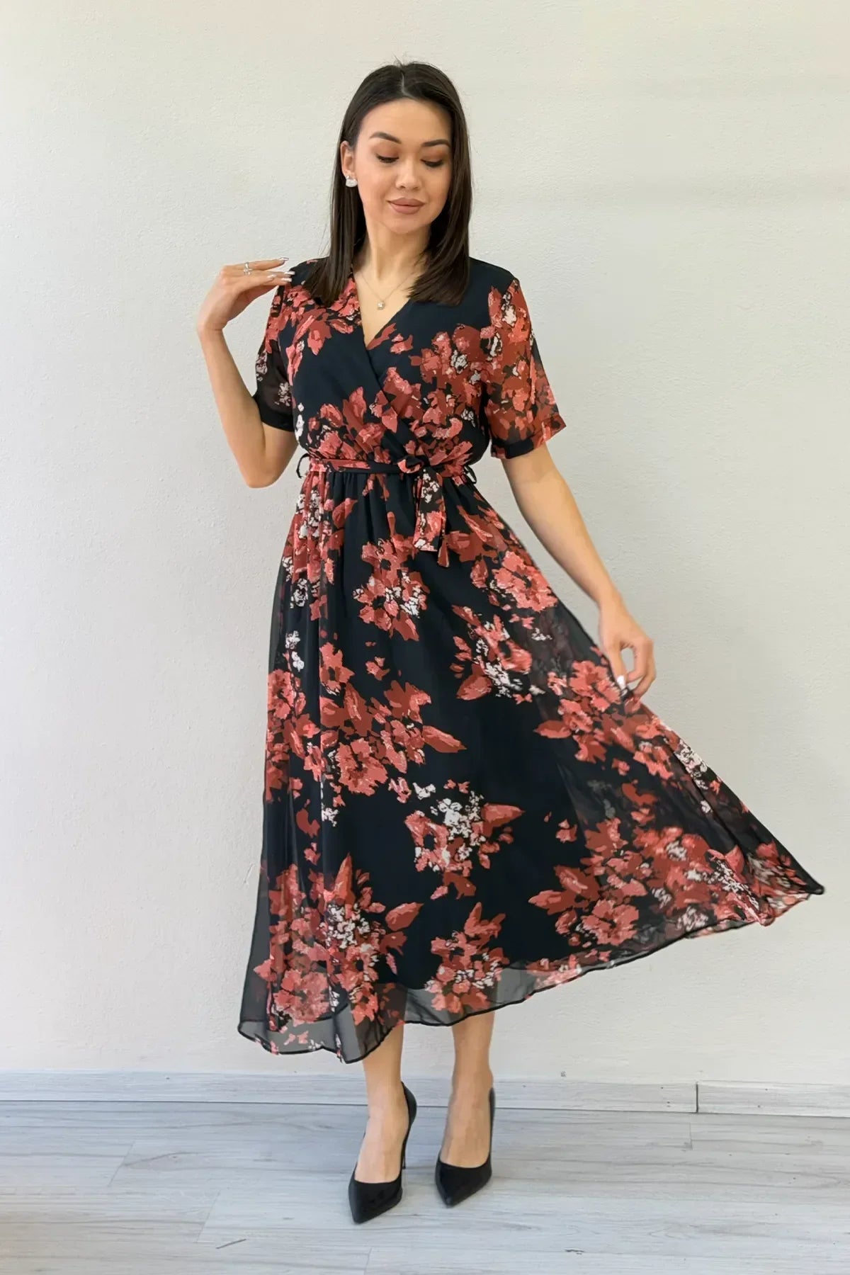 Women's Pomegranate Floral Short Sleeve Wrap Neck Plus Size Chiffon Dress