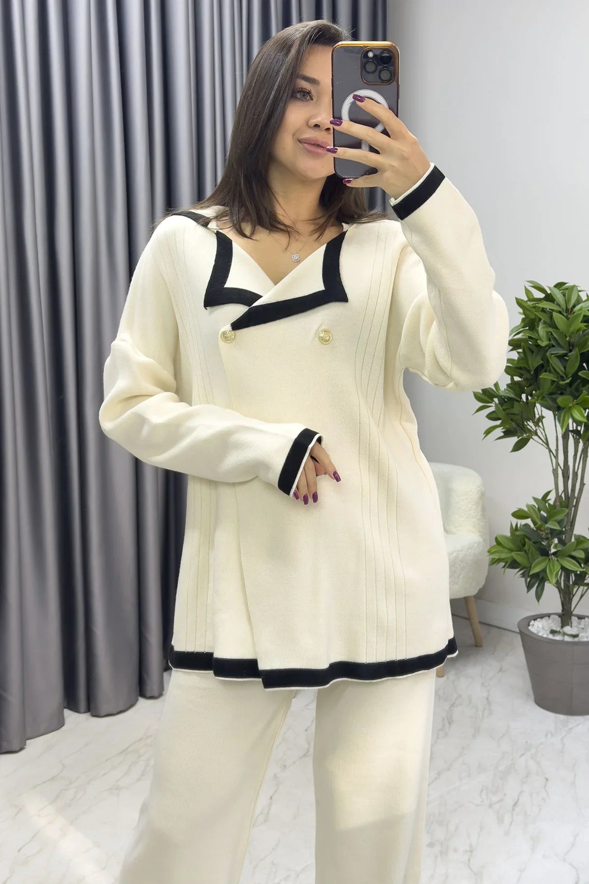 Women's Black Striped White Pants Cardigan Knitwear Set