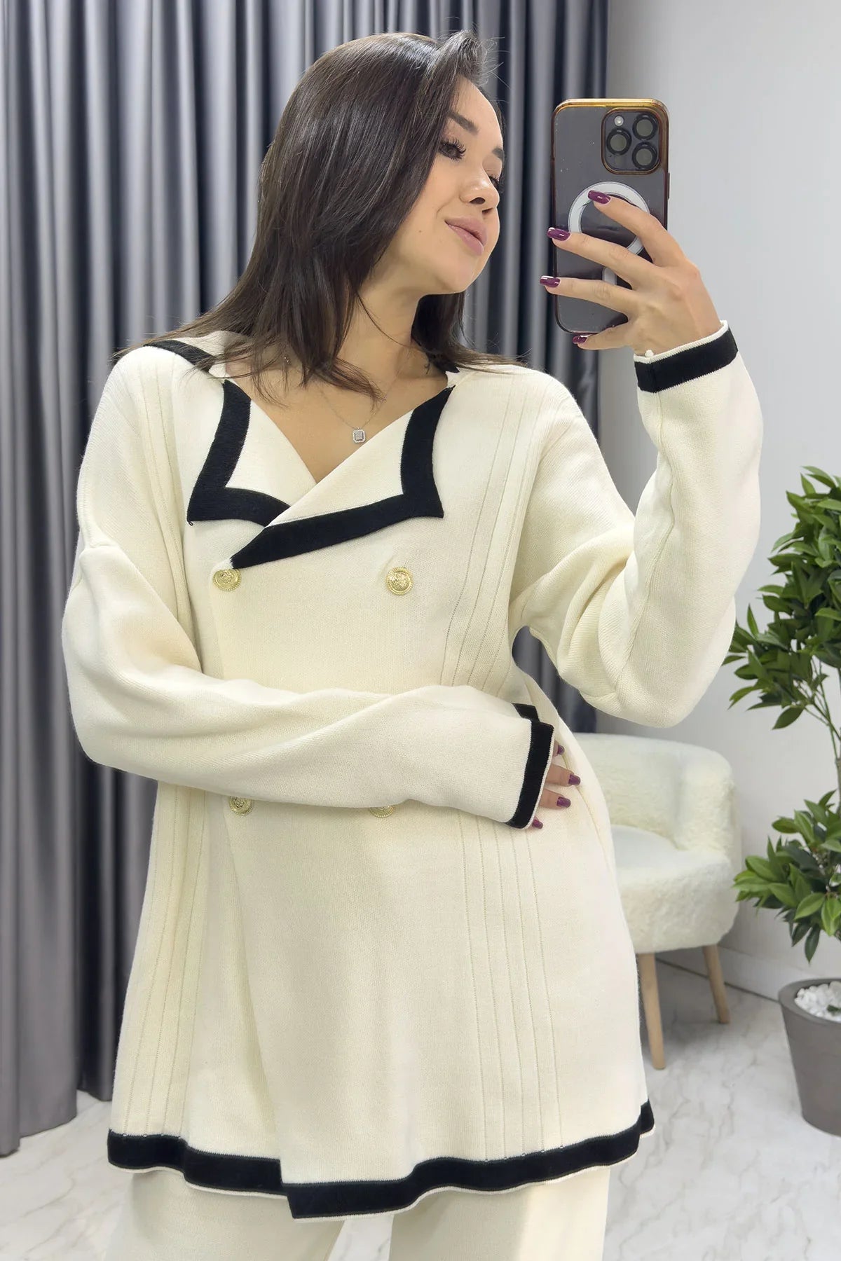 Women's Black Striped White Pants Cardigan Knitwear Set