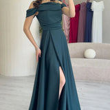 Smaragdgrünes, steinfarbenes Satin-Maxi-Abendkleid mit Trägern