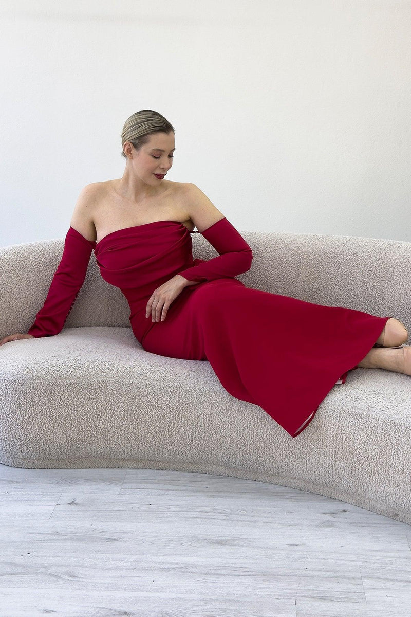 Rotes trägerloses Abendkleid aus Satin mit Meerjungfrauensaum