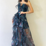 Petrolgrünes, trägerloses, asymmetrisches Abendkleid