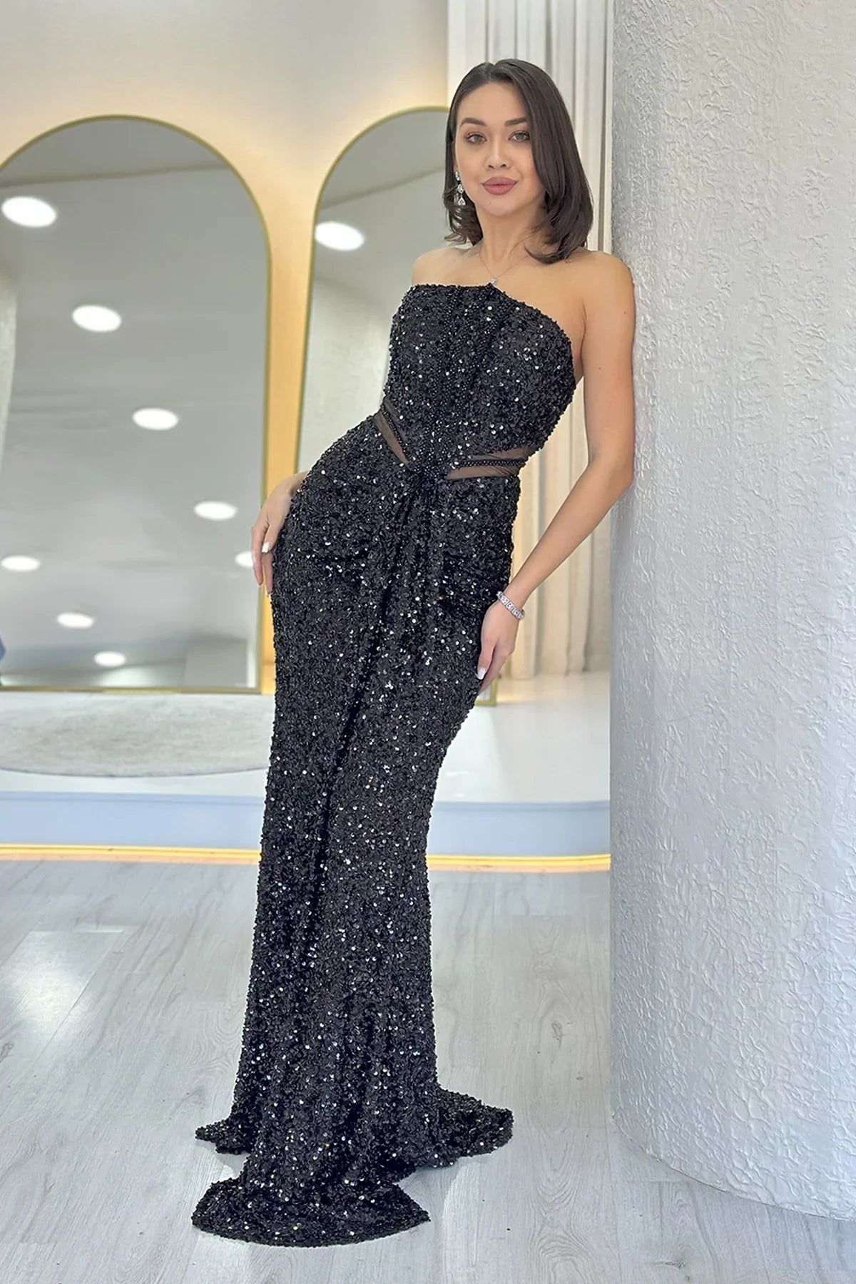 Women's Black Strapless Bel Decollete Sequin Evening Gown