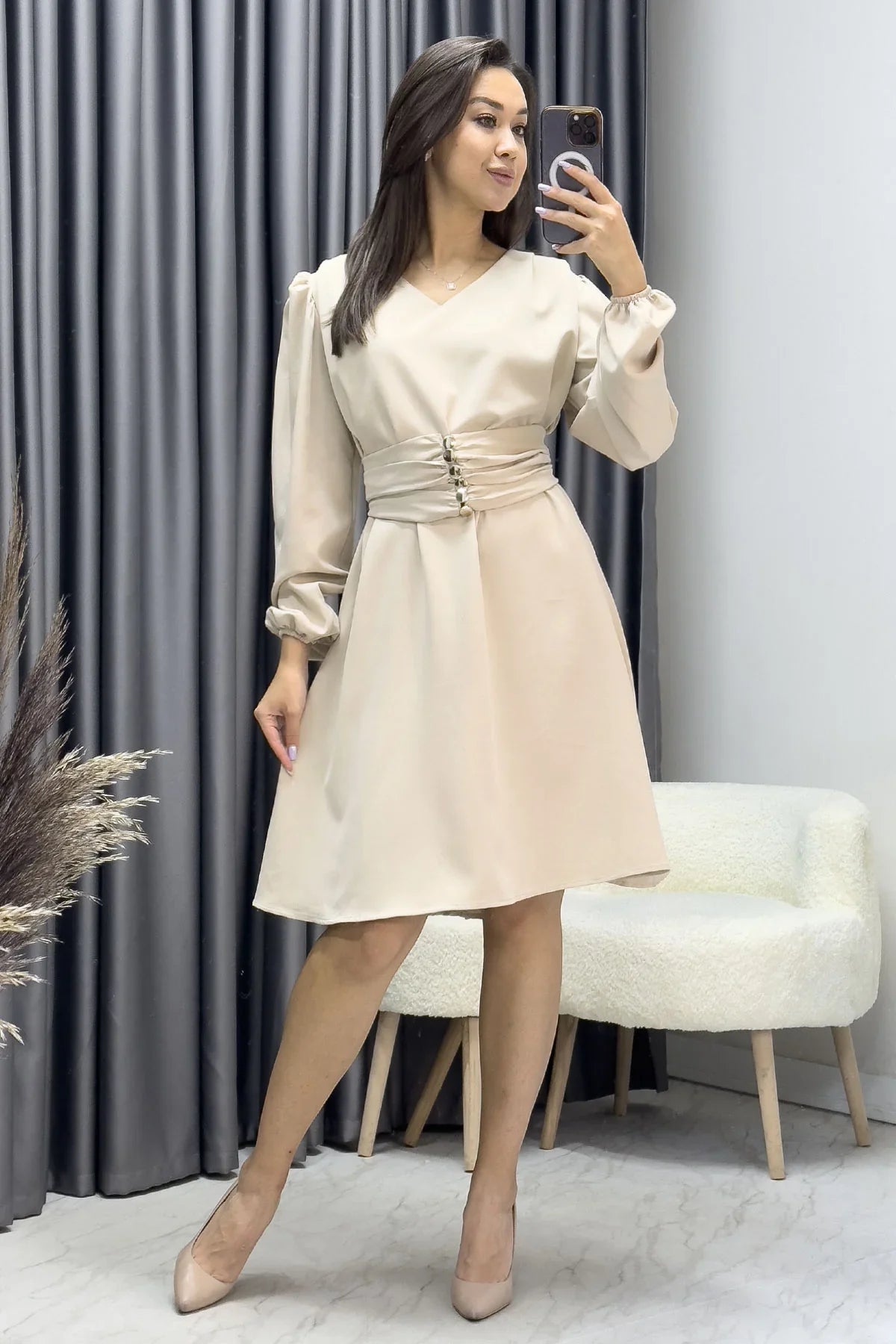 Women's Beige Balloon Sleeve Düğme Detail Belted Flared Dress