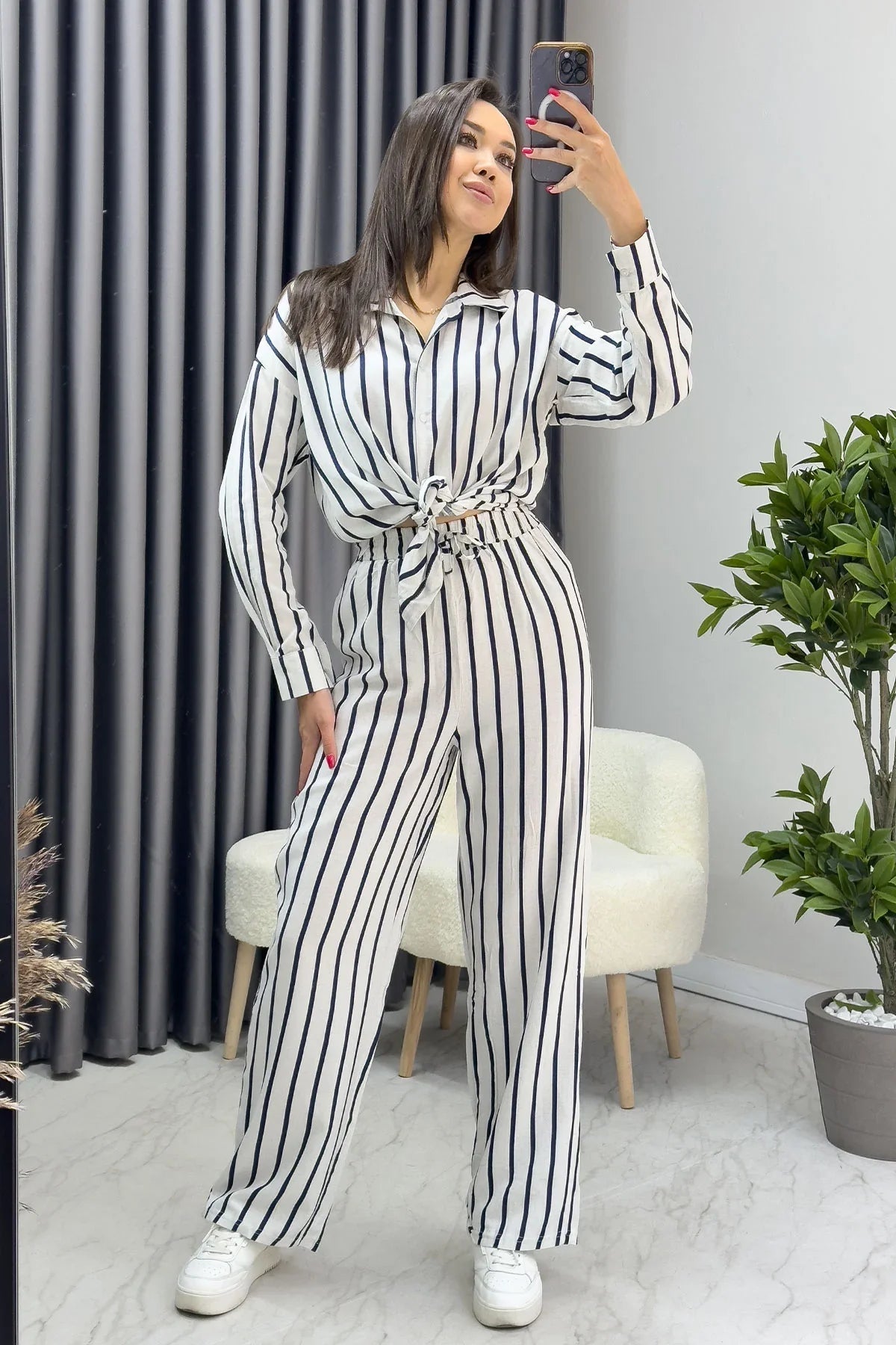 Women's White Navy Blue Striped Shirt Pants Two-Piece Set