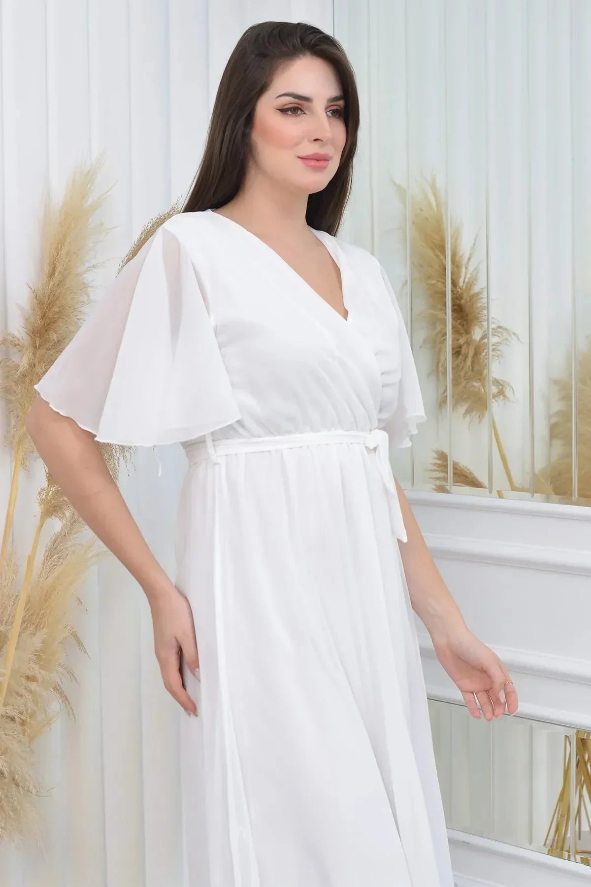 Women's White Chiffon Sleeveless Plus Size Dress