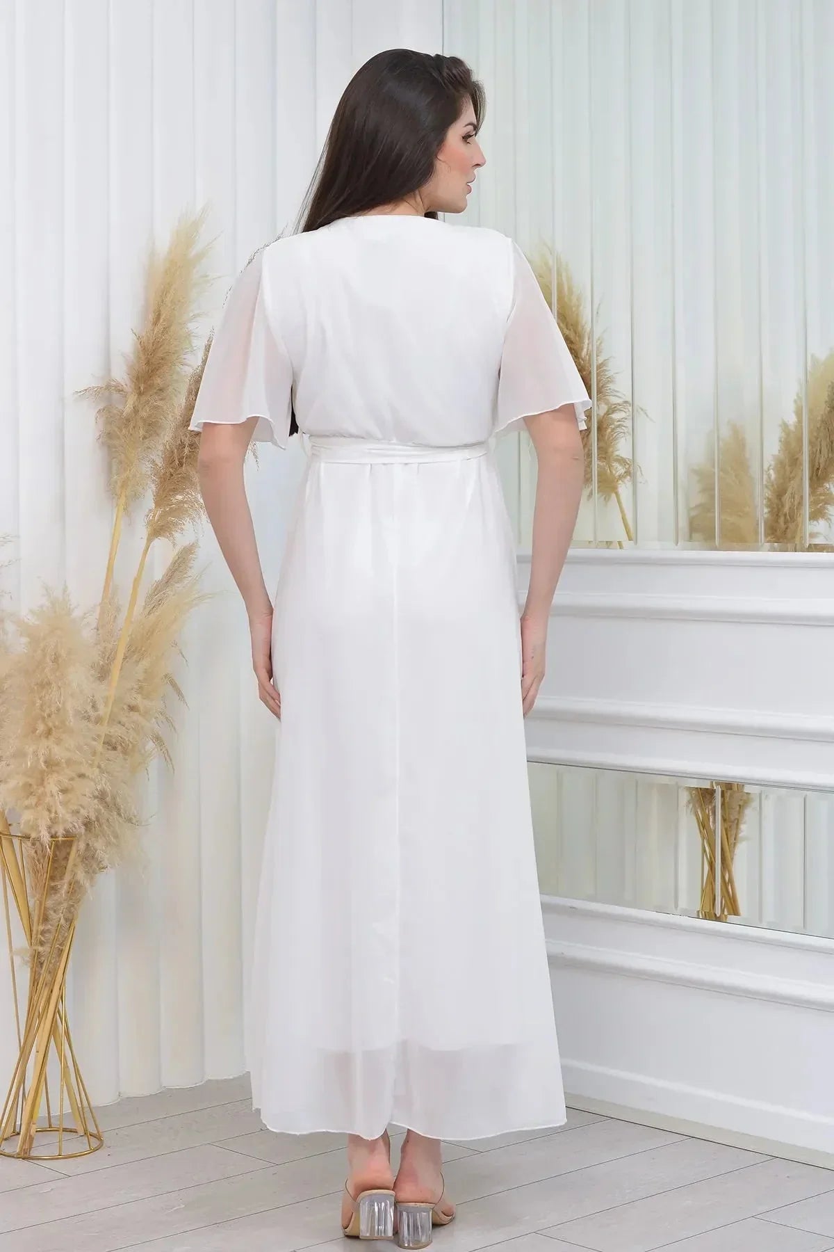 Women's White Chiffon Sleeveless Plus Size Dress