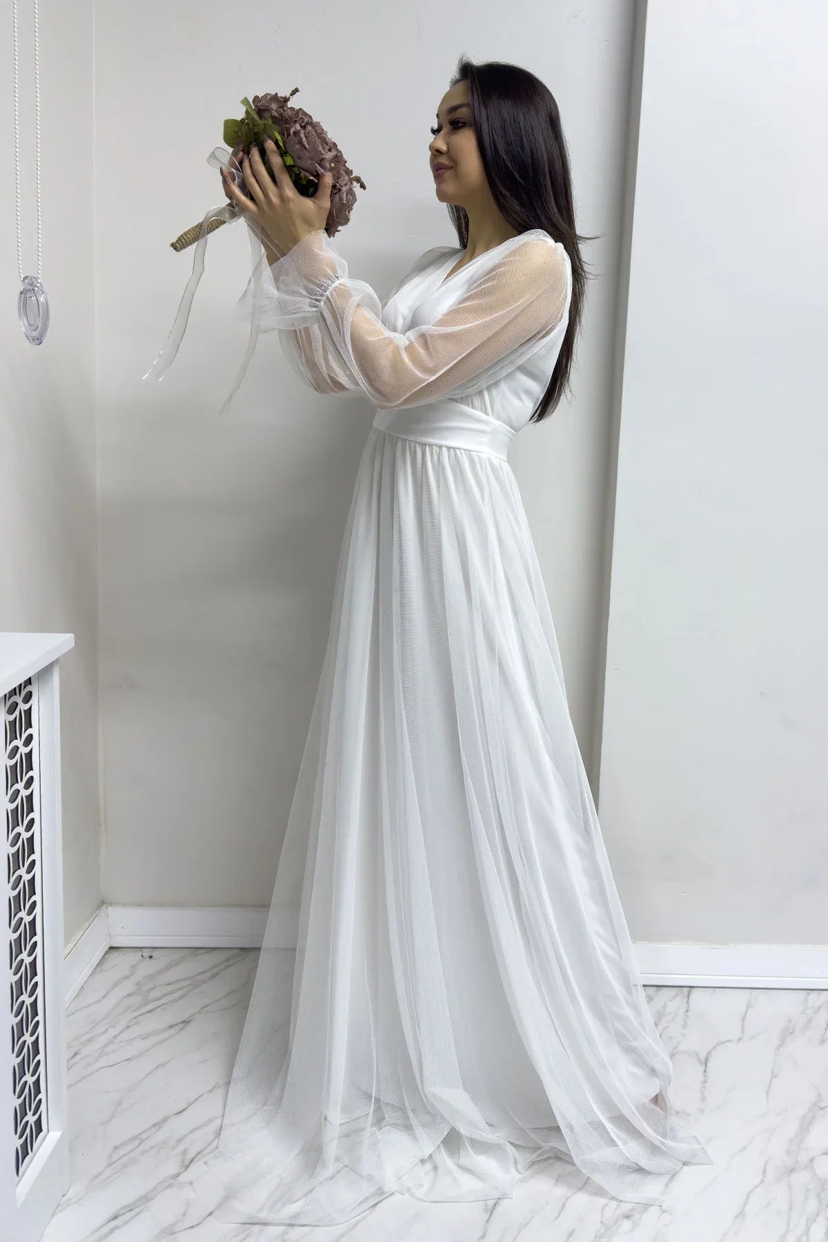 Women's White V-Neck Tulle Evening Gown