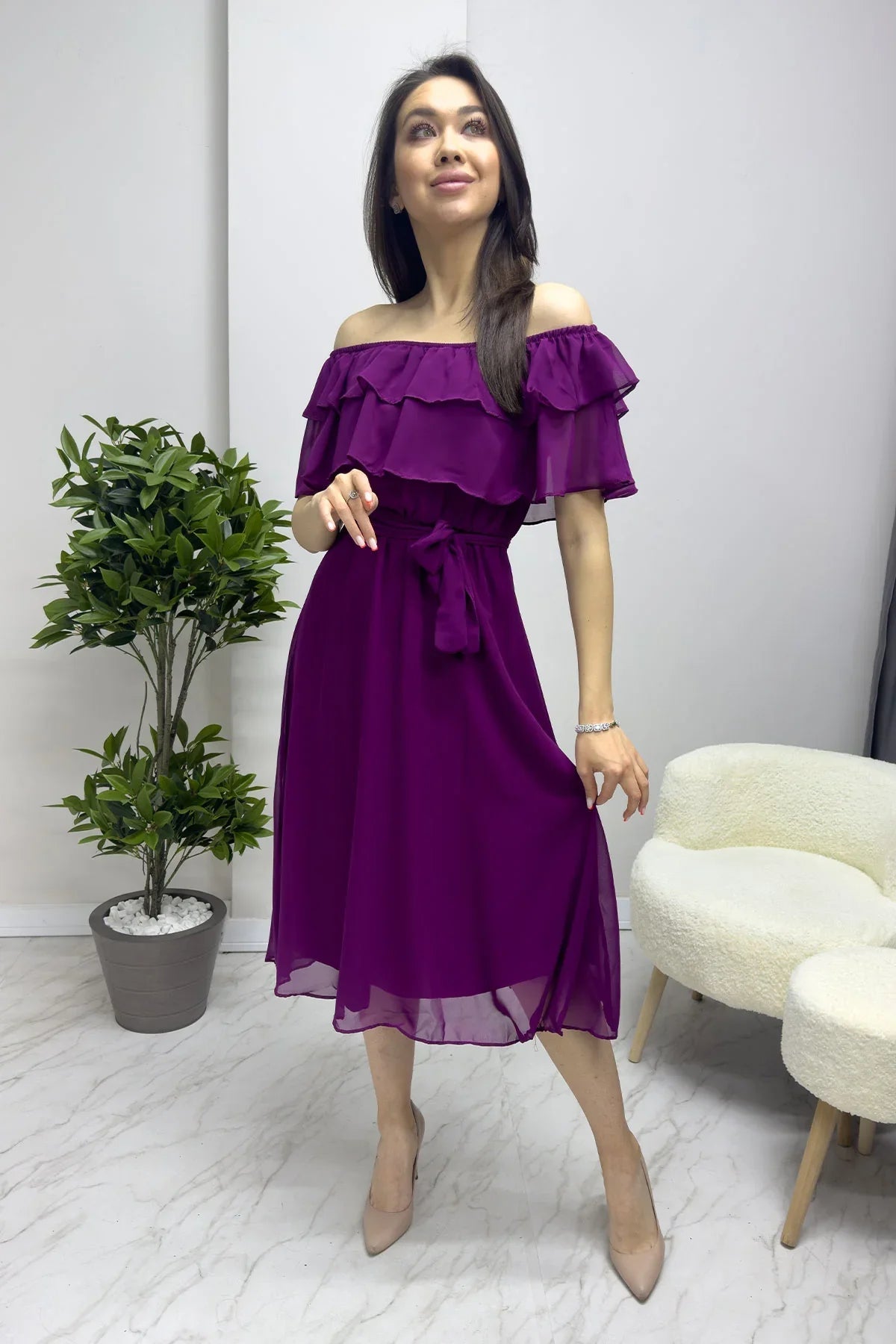 Women's Plum Madonna Carmen Ruffle Neck Plus Size Chiffon Dress