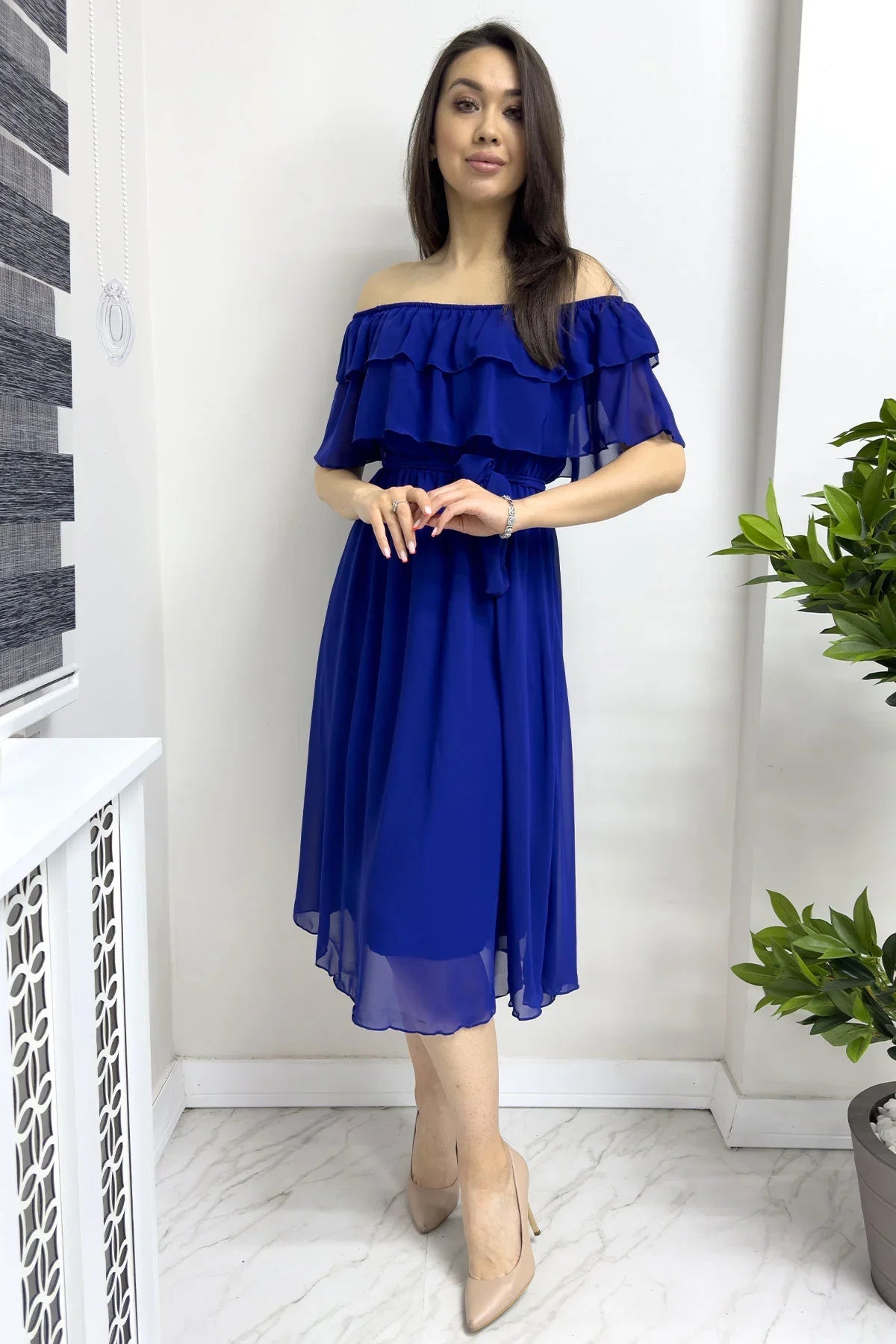 Women's Saxe Madonna Carmen Ruffle Neck Plus Size Chiffon Dress
