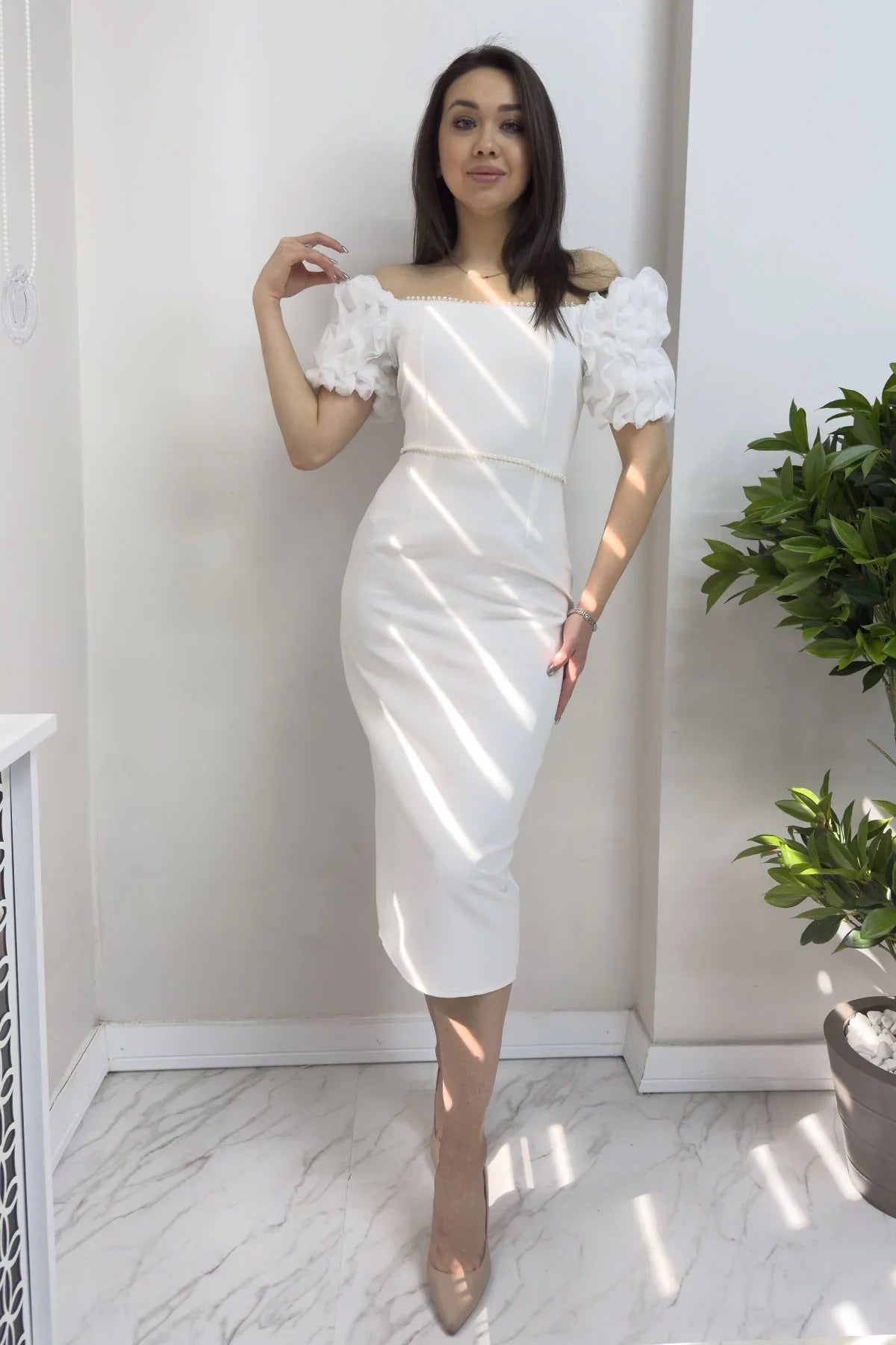 Women's White İnci detay Pencil Prenses Sleeve Tasarım Dress