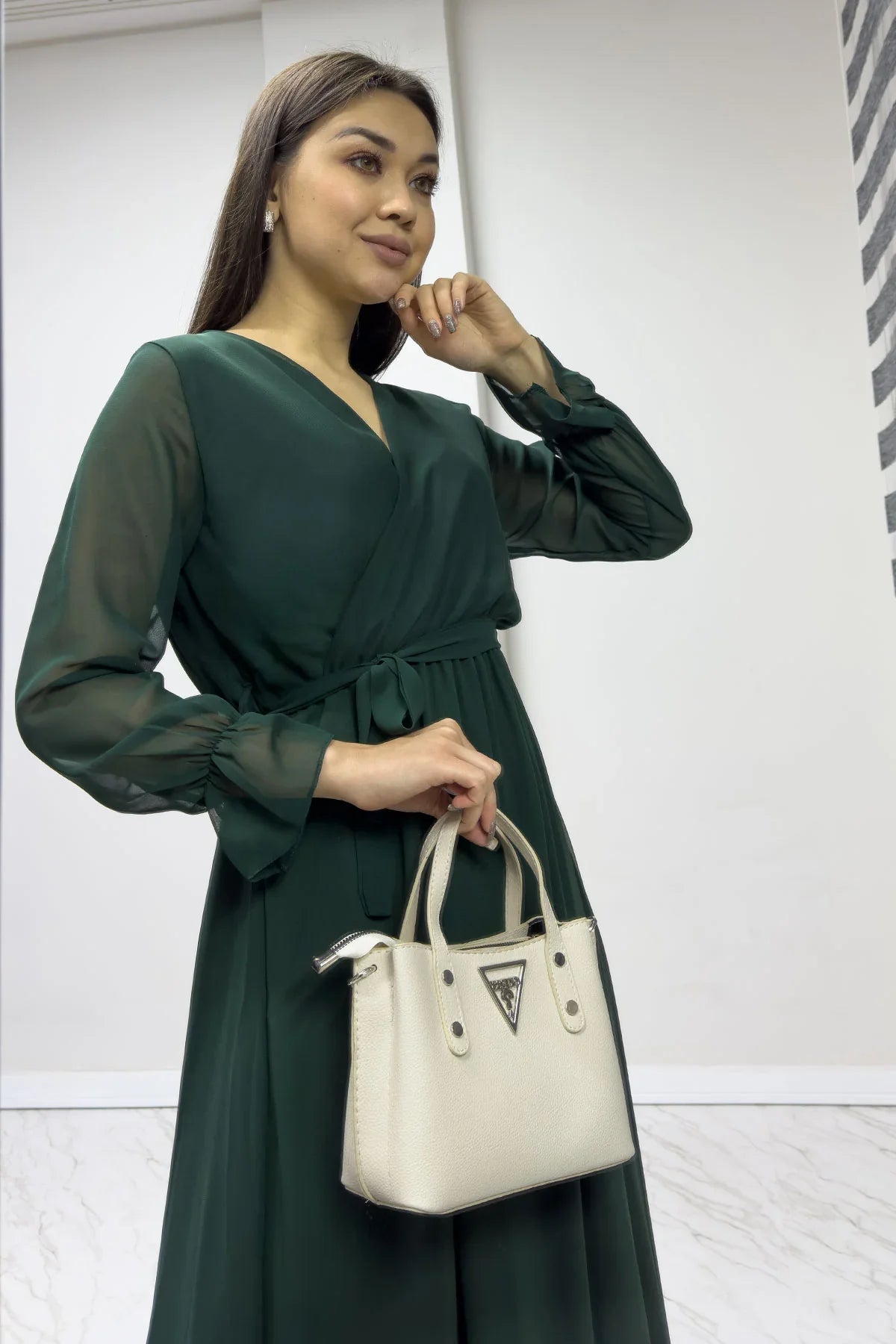 Women's Emerald Green Wrap Neck Chiffon Plus Size Dress