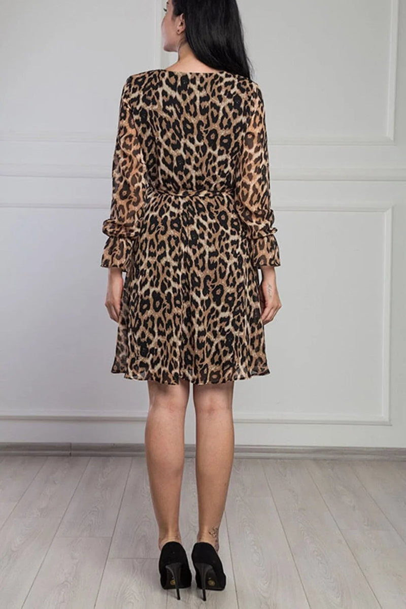 Women's Leoapar Wrap Neck Chiffon Plus Size Short Dress