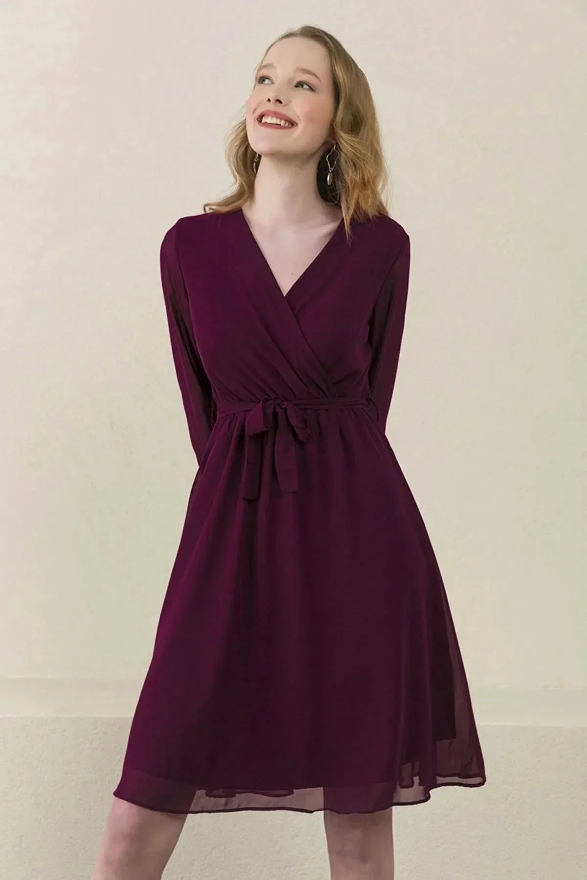 Women's Purple Wrap Neck Chiffon Plus Size Short Dress