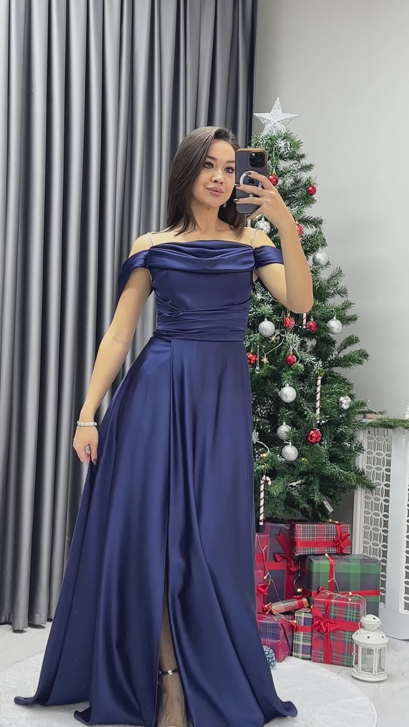 Women's Navy Blue Taş Strap Off-Shoulder Satin Slit Evening Gown