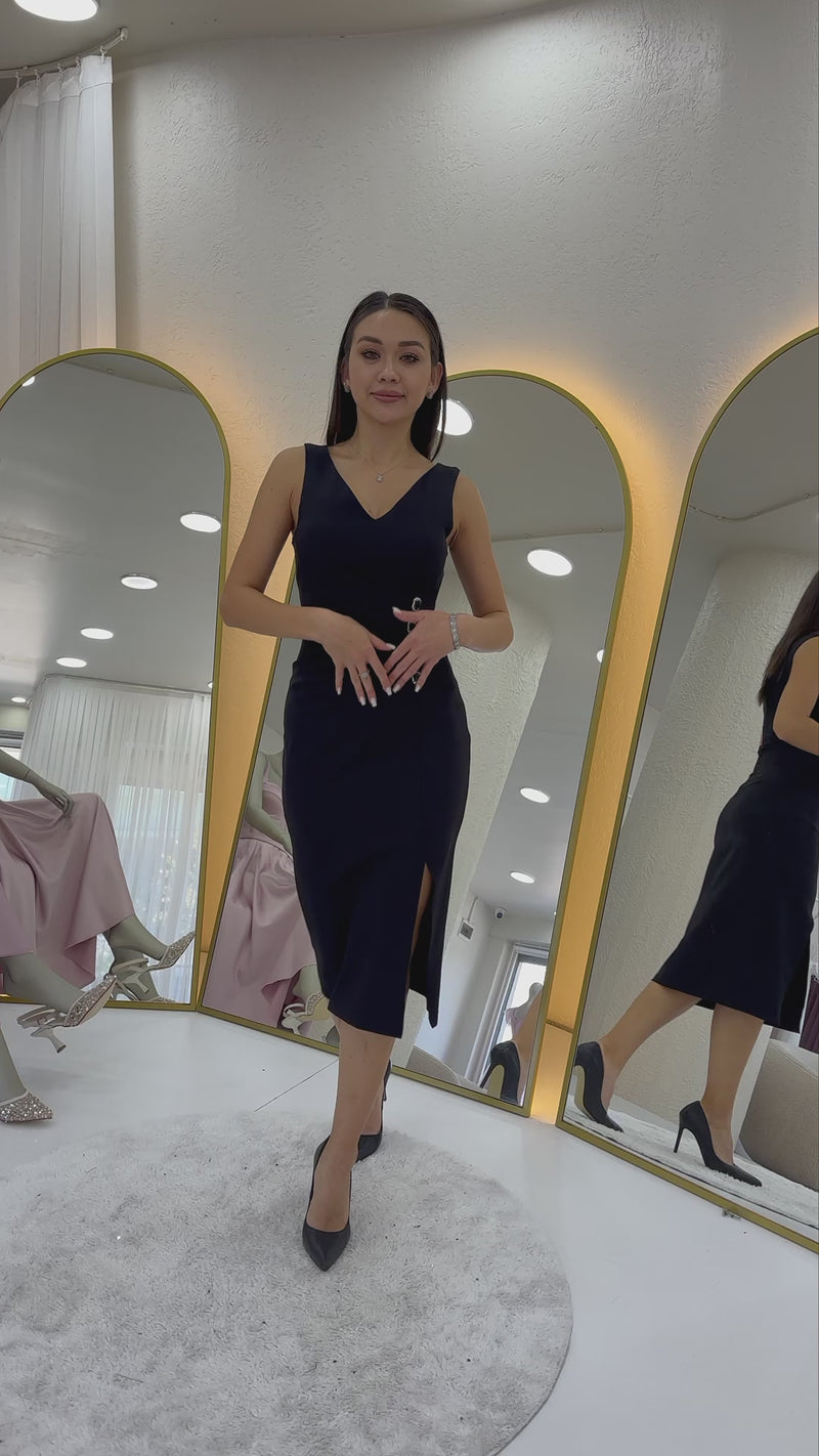 Women's Black V-Neck Midi Crystal Embellished Plus Size Evening Gown