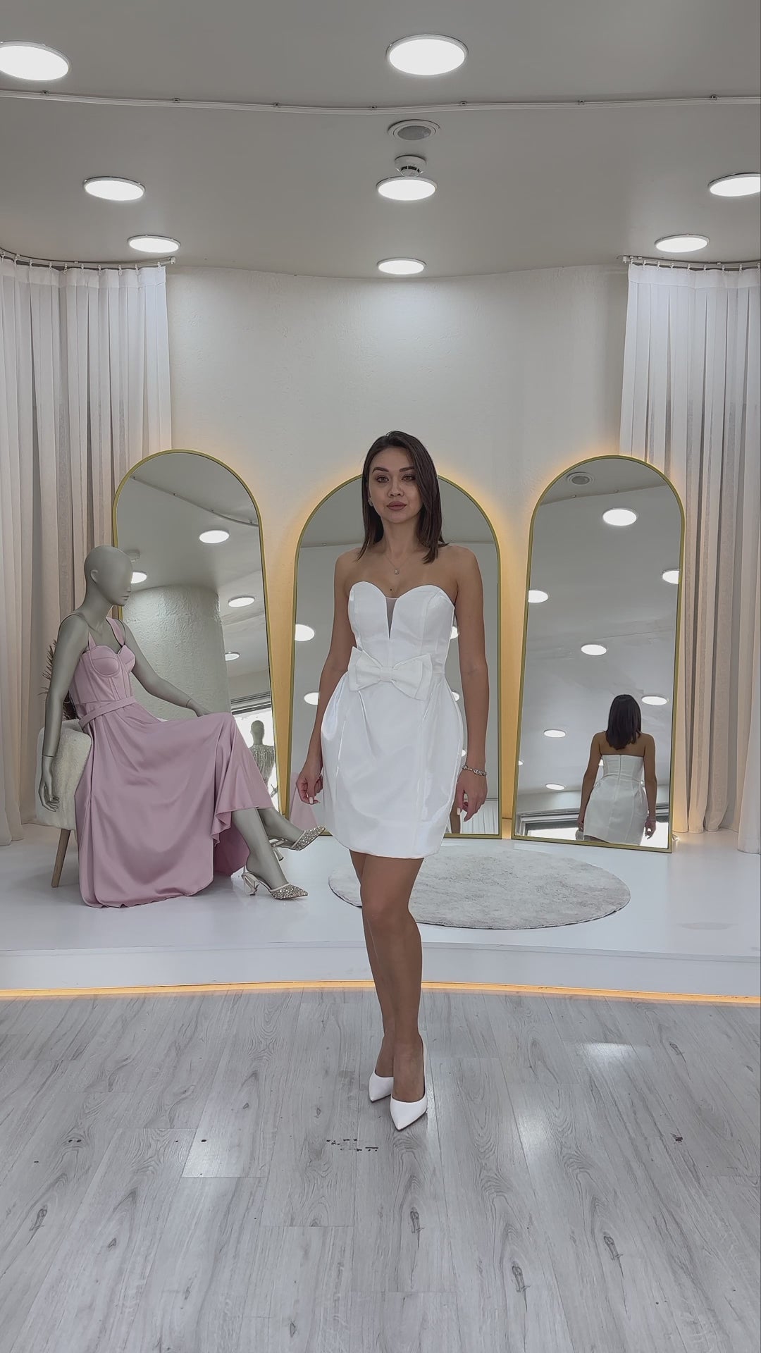 Women's White Strapless Fiyonk Detail Mini Evening Gown