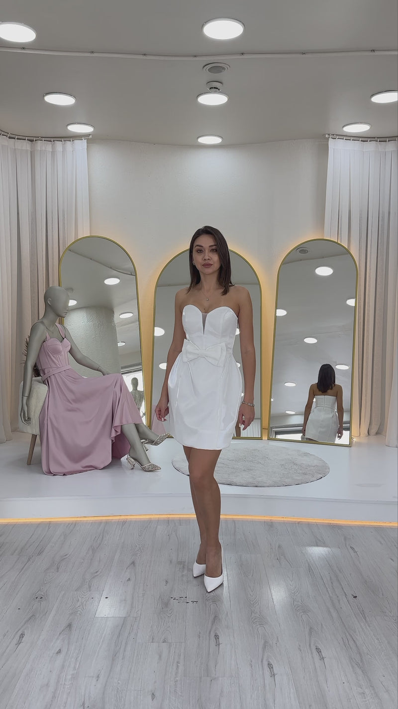 Women's White Strapless Fiyonk Detail Mini Evening Gown