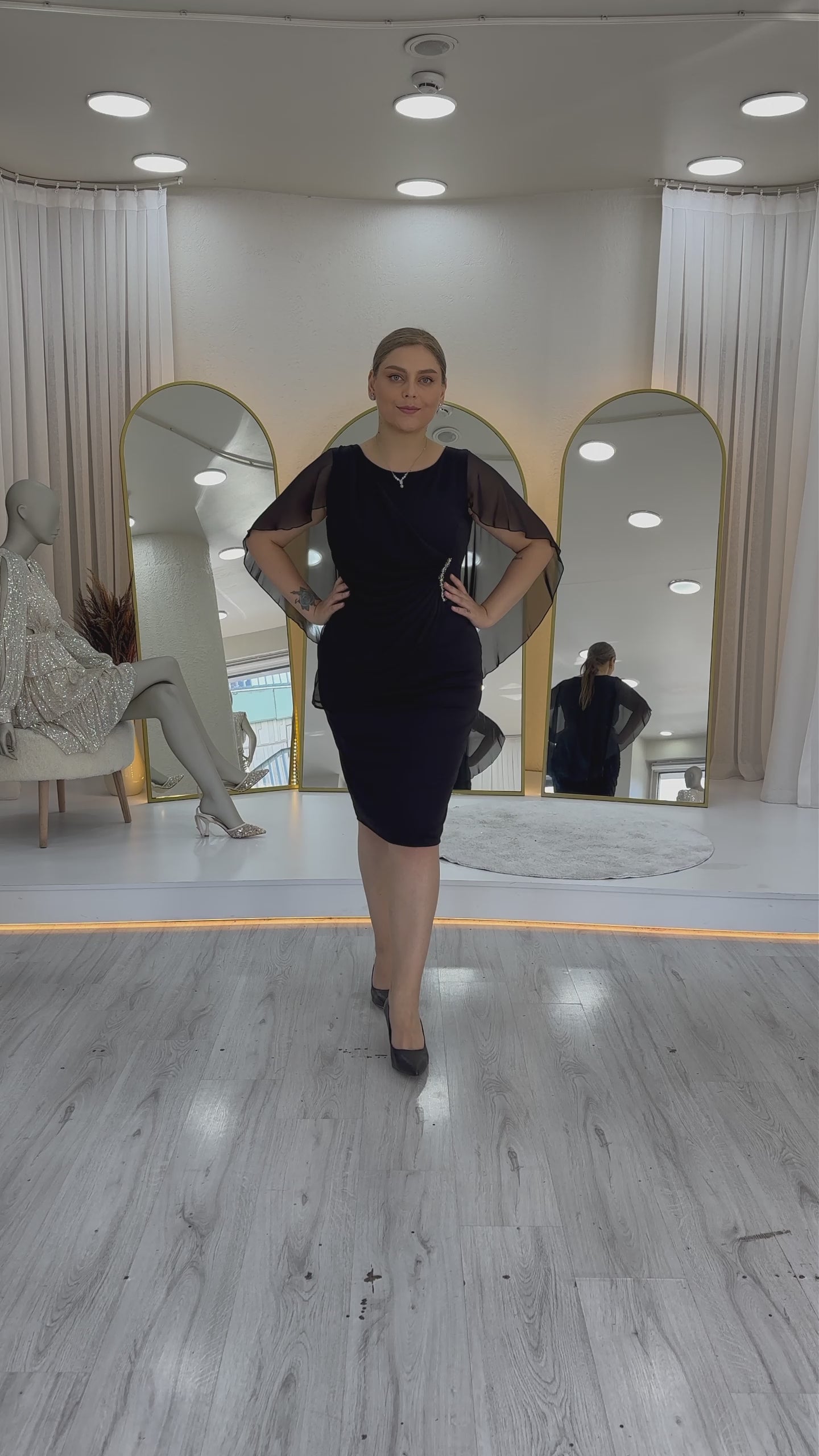 Women's Black Plus Size Midi Chiffon Pelerinli Evening Gown