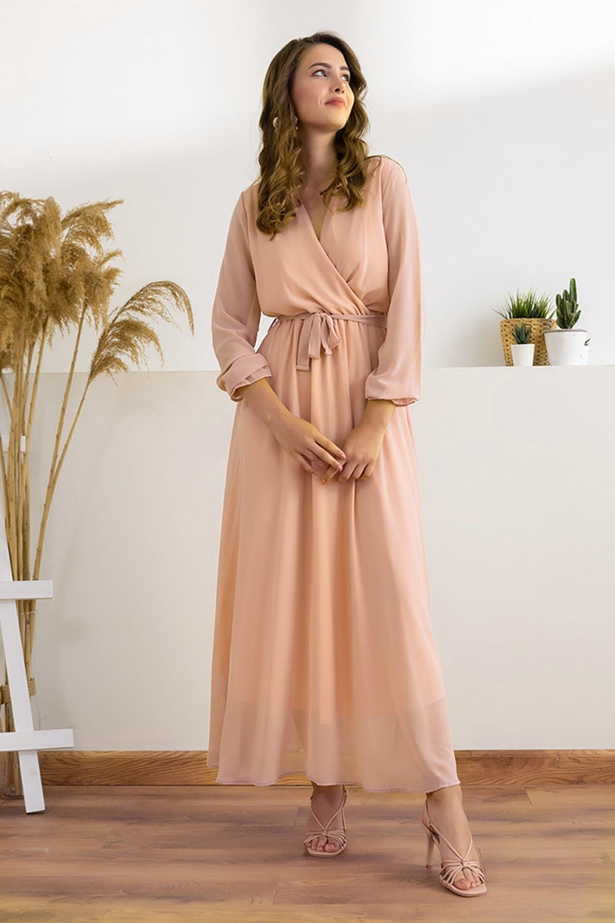 Women's Powder Pink Wrap Neck Chiffon Plus Size Dress