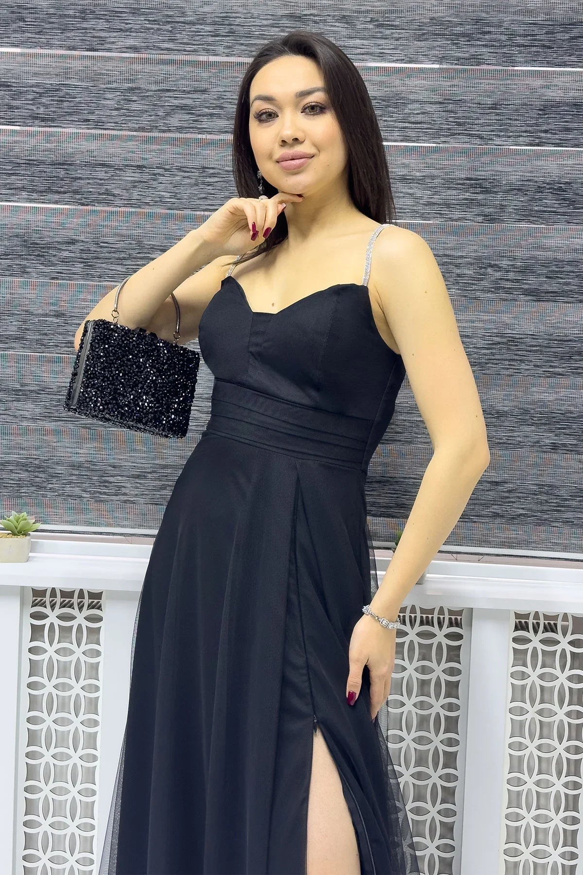 Women's Black Taş Strap Ayarlanabilir Slit Plus Size Evening Gown
