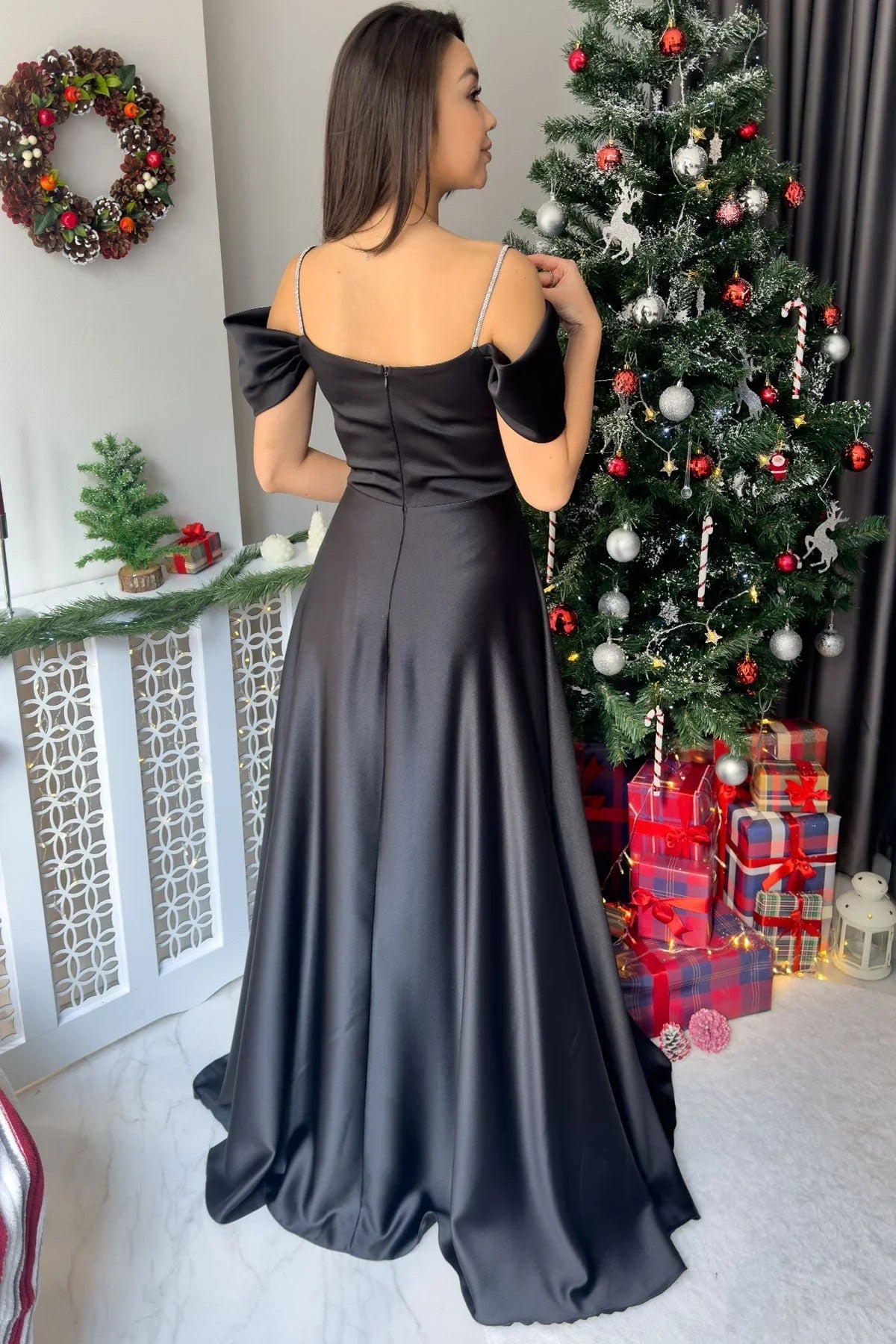 Women's Black Taş Strap Off-Shoulder Satin Slit Evening Gown - the ZKS