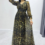 Leoparden-Abendkleid aus Tüll mit V-Ausschnitt